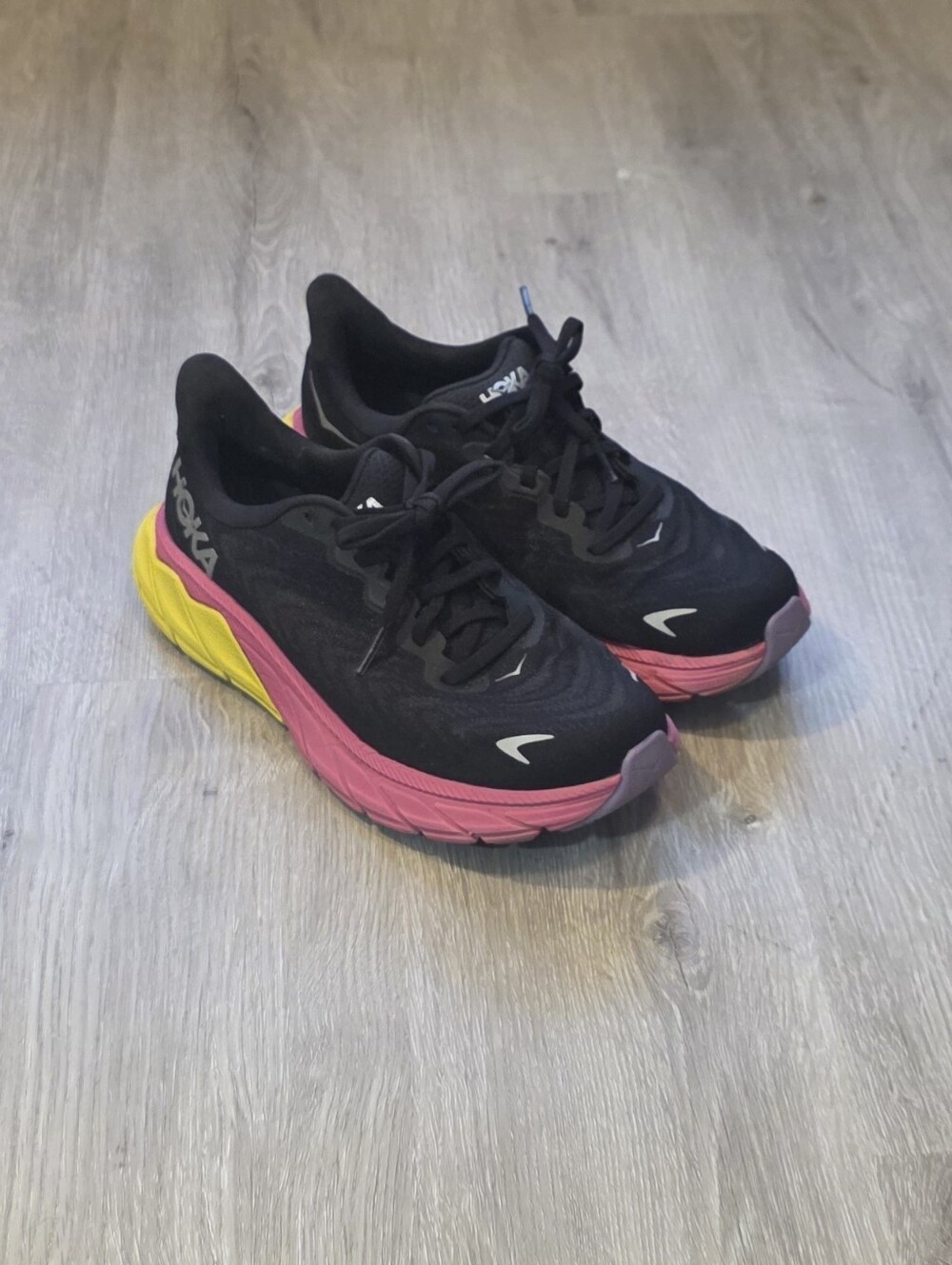 Hoka One One Arahi 6 Women's Black Pink Running Shoes Size 8